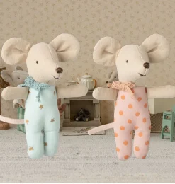 Maileg Zwillingsmäuse in Streichholzschachtel mit Bettzeug / Kollektion 2025