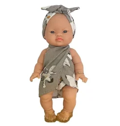 Paola Reina Asiatisches Gordi-Mädchen mit weißem Minikane-Höschen